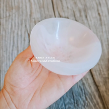 Carica l'immagine nel visualizzatore di Gallery, Ciotola Selenite, special form