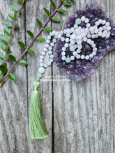 Carica l'immagine nel visualizzatore di Gallery, Mala Quarzo Rosa e Avventurina Verde