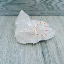 Carica l'immagine nel visualizzatore di Gallery, Anellino Les Petits in Quarzo Rosa
