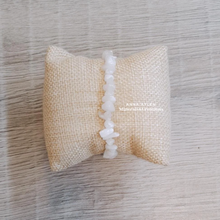 Carica l'immagine nel visualizzatore di Gallery, Bracciale Giada Bianca scagliette