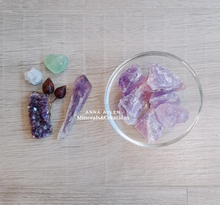 Carica l'immagine nel visualizzatore di Gallery, Ametista grezza
