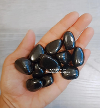 Carica l'immagine nel visualizzatore di Gallery, Shungite burattata