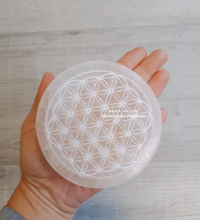Carica l'immagine nel visualizzatore di Gallery, Disco Selenite Fiore della Vita