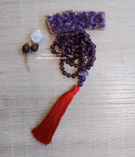 Carica l'immagine nel visualizzatore di Gallery, Mala Ametista con pietra grezza