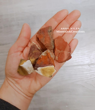 Carica l'immagine nel visualizzatore di Gallery, Mookaite grezza