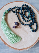 Carica l'immagine nel visualizzatore di Gallery, Mala Shungite e Legno tinto a mano