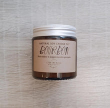 Carica l&#39;immagine nel visualizzatore di Gallery, Bourbon Candela Elegance Candle 120g, Nota dolce e leggermente speziata
